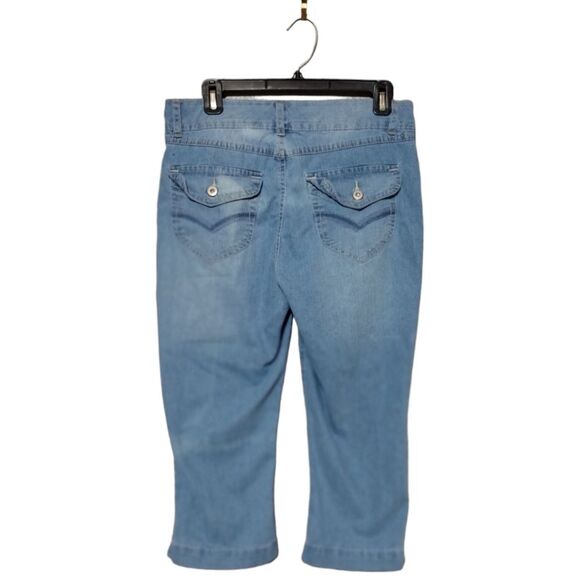 Bandolino Blu Women's Light Blue Missy Sams Capris Jeans Size 8! - Picture 4 of 12